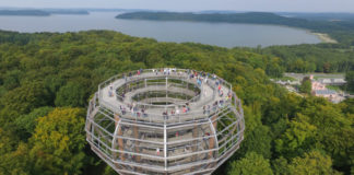 Naturerbe Zentrum Rügen - vyhlídková věž Orlí hnízdo