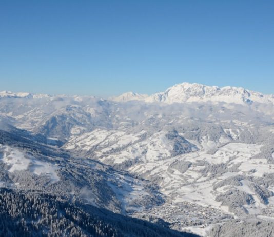Pohled na Wagrain v údolí