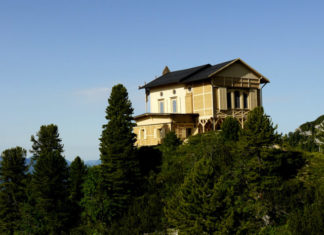 Králova chata na hoře Schachen Chata krále Ludvíka II. Bavorského na hoře Schachen