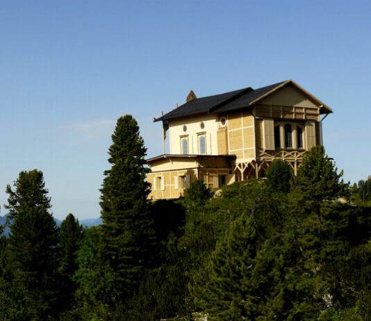 Králova chata na hoře Schachen Chata krále Ludvíka II. Bavorského na hoře Schachen