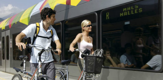 Půjčovny kol a cestování vlakem s bikemobil Card Cestování s kolem v Meranu