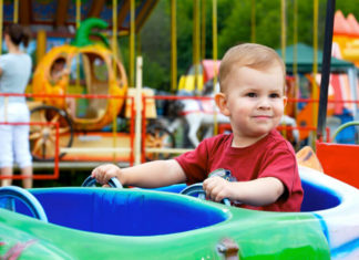 Parco Junior – spousta zábavy pro malé děti Dítě na zábavní atrakci