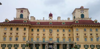 Zámek Esterházy Zámek Esterházy v Eisenstadtu