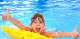 Lázně Bibione Terme Dítě v bazénu