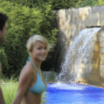 Pár v zahradách lázní Merano