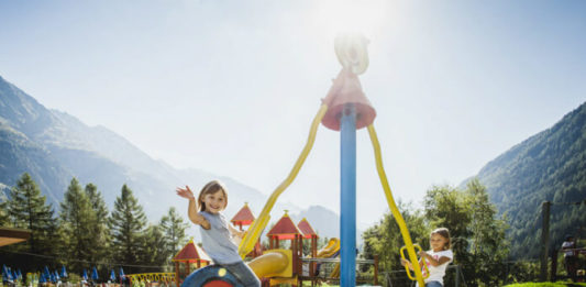 Ötztaler Funpark – zábava na alpské louce Děti na atrakci v Ötztaler Funpark