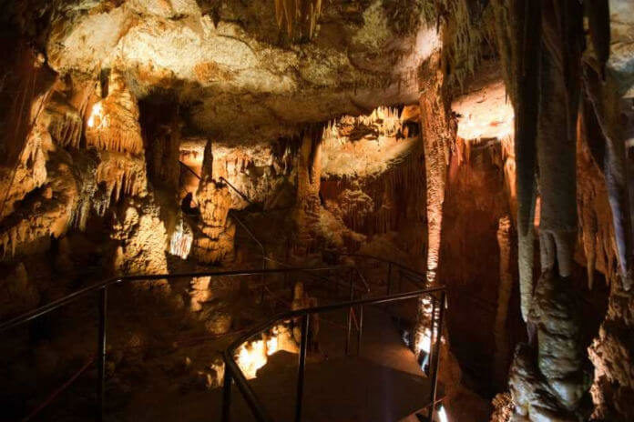 Krápníková jeskyně Baredine