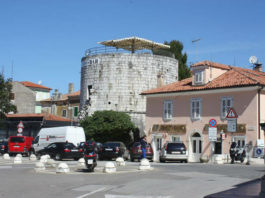 Kulatá věž v Poreči