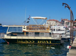 Poreč - loď Viking s proskleným dnem