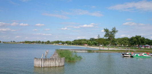 Pláž v Podersdorf am See – nejdelší pláž Neziderského jezera Pláž Podersdorf am See