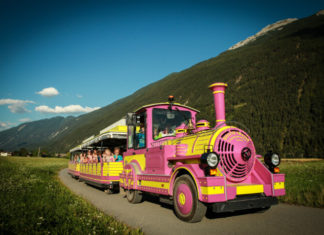 Vláček Bummelbär v Imstu, údolí Ötztal