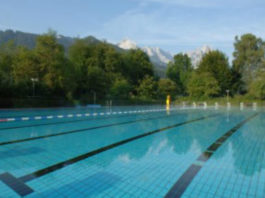 Aquacentrum Alpspitz Wellenbad Garmisch-Partenkirchen Alpspitz Wellenbad Garmisch-Partenkirchen - venkovní plavecký bazén