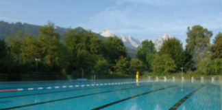 Aquacentrum Alpspitz Wellenbad Garmisch-Partenkirchen Alpspitz Wellenbad Garmisch-Partenkirchen - venkovní plavecký bazén