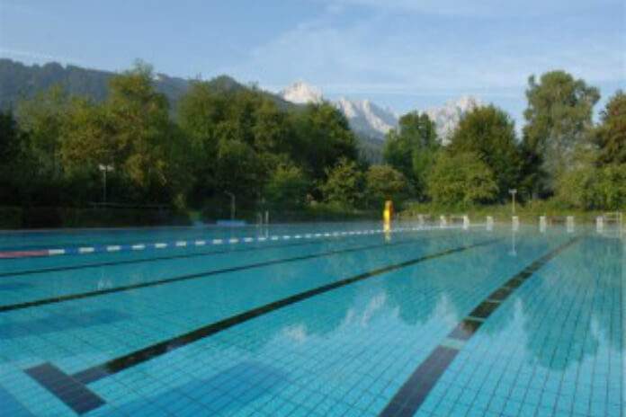 Alpspitz Wellenbad Garmisch-Partenkirchen - venkovní plavecký bazén
