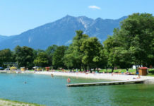 Přírodní koupaliště Kainzenbad Přírodní koupaliště Kaizenbad v Garmisch-Partenkirchenu