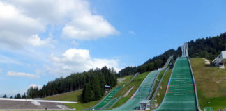 Olympijský stadion a skokanské můstky v Garmisch-Partenkirchenu Skokanské můstky v Garmisch-Partenkirchenu