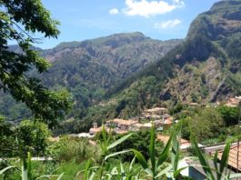 Údolí jeptišek (Curral das Freiras) Údolí jeptišek (Curral das Freiras)