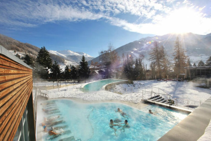 Venkovní bazén Quattro Stagioni v Bormio Terme