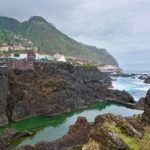 Porto Moniz - přírodní lávová jezírka u Restaurante Cachalote