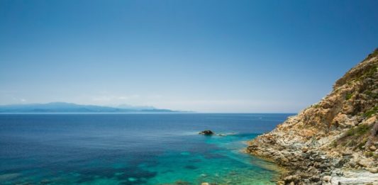 Plage de Canella Pláž Canella na Korsice