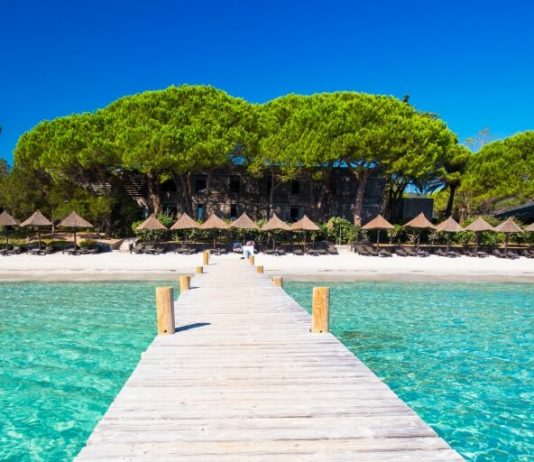 Pláž Santa Giulia u Porto Vecchio Pláž Santa Giulia u Porto Vecchio
