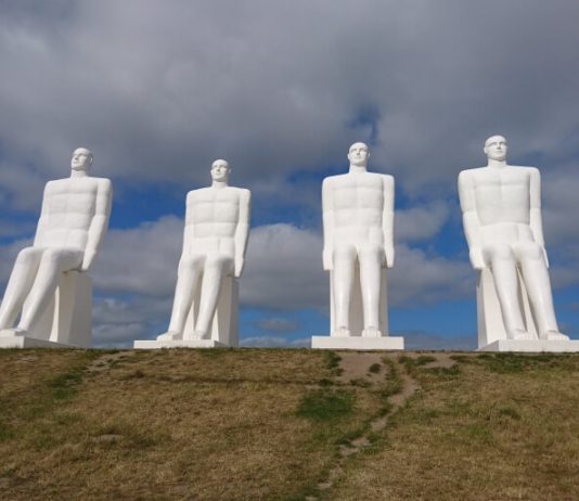 Mennesket ved havet (Muži vítající moře)