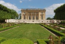 Malý Trianon a vesnička Marie Antoinetty Malý Trianon ve Versailles