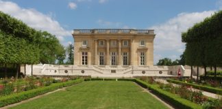 Malý Trianon a vesnička Marie Antoinetty Malý Trianon ve Versailles