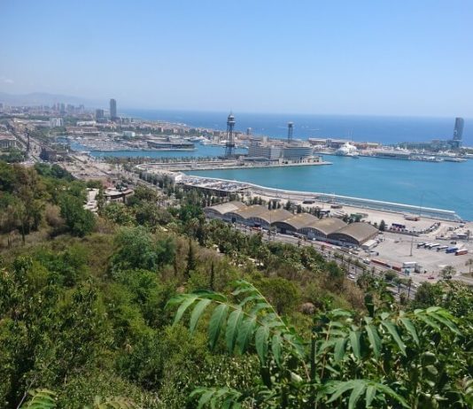 Zahrady Jardins del Mirador de l'Alcalde -výhled na Barcelonu