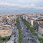 Výhled z terasy Vítězného oblouku