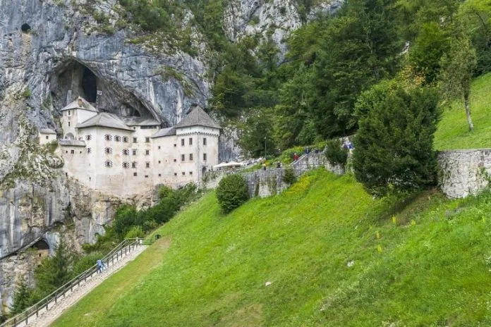Predjamský hrad